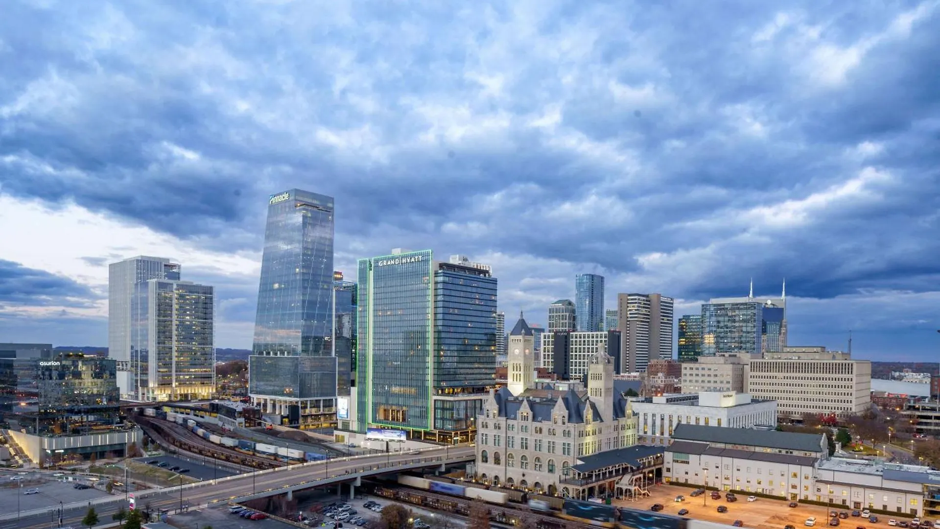 Caption By Hyatt Downtown Nashville - The Gulch
